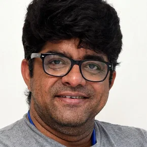 Photo star :  Srikanth Iyengar