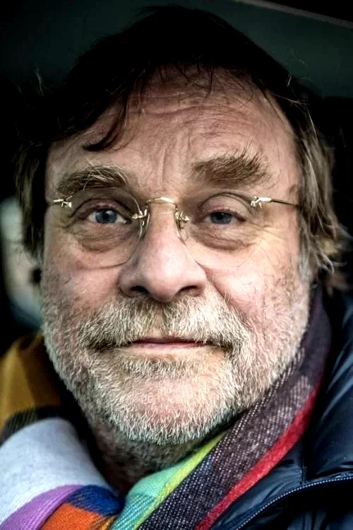 Lars Knutzon