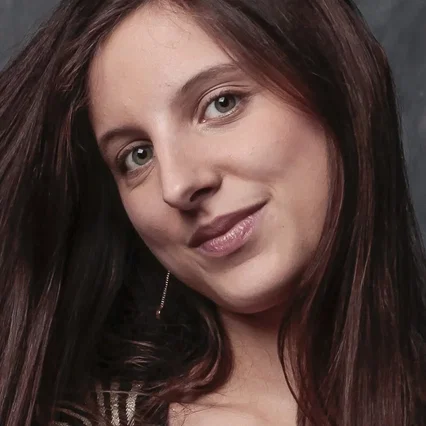  Paula Luchsinger