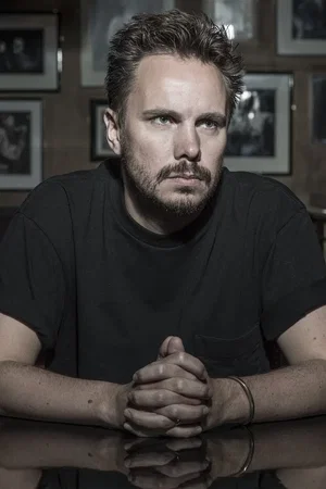  Oliver Murray photo