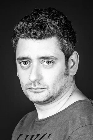  Anton Eldarov photo
