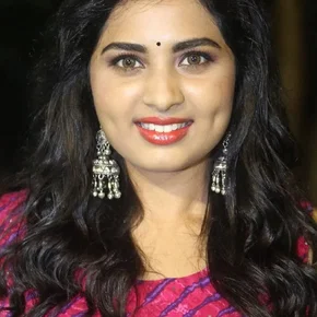 Photo star :  Srushti Dange