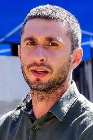 Dragos Bucur photo