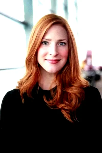  Rosalie Craig
