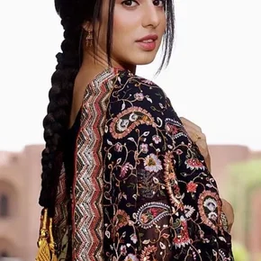 Photo star :  Jasmin Bajwa