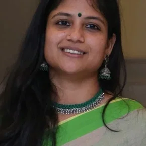 Photo star :  Aditi Balan