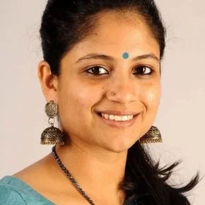 Photo star :  Aditi Balan