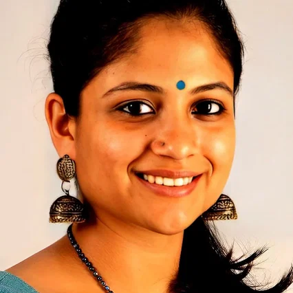  Aditi Balan