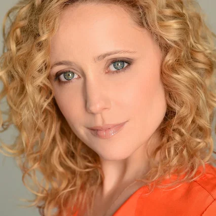  Annie Tedesco
