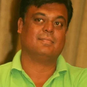 Photo star :  Sharath Lohitashwa