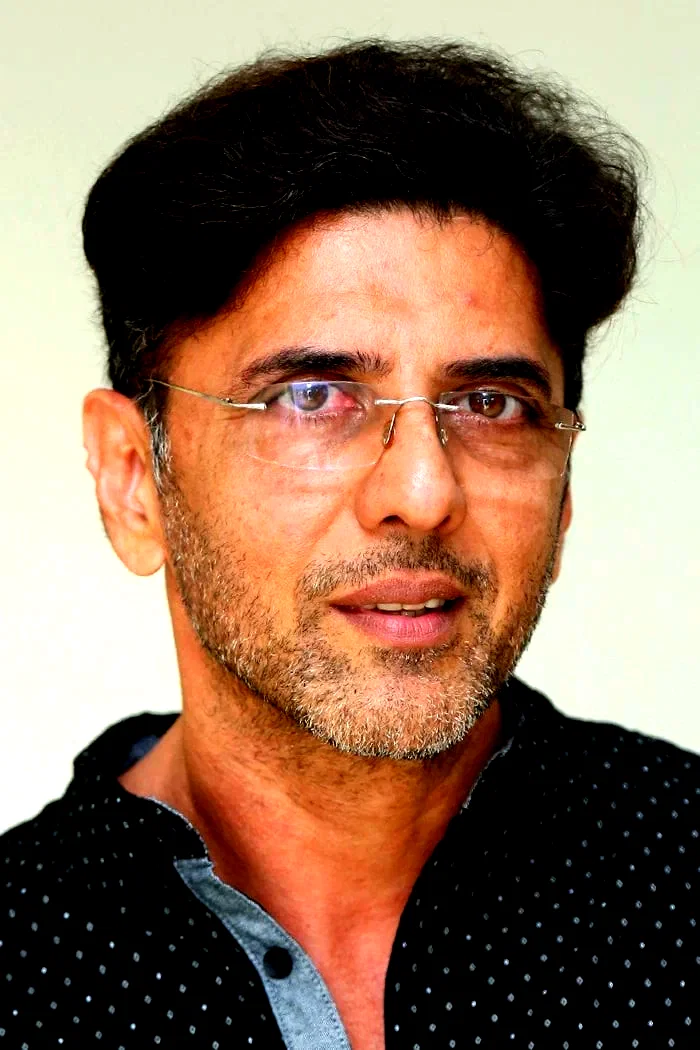  Babloo Prithiveeraj
