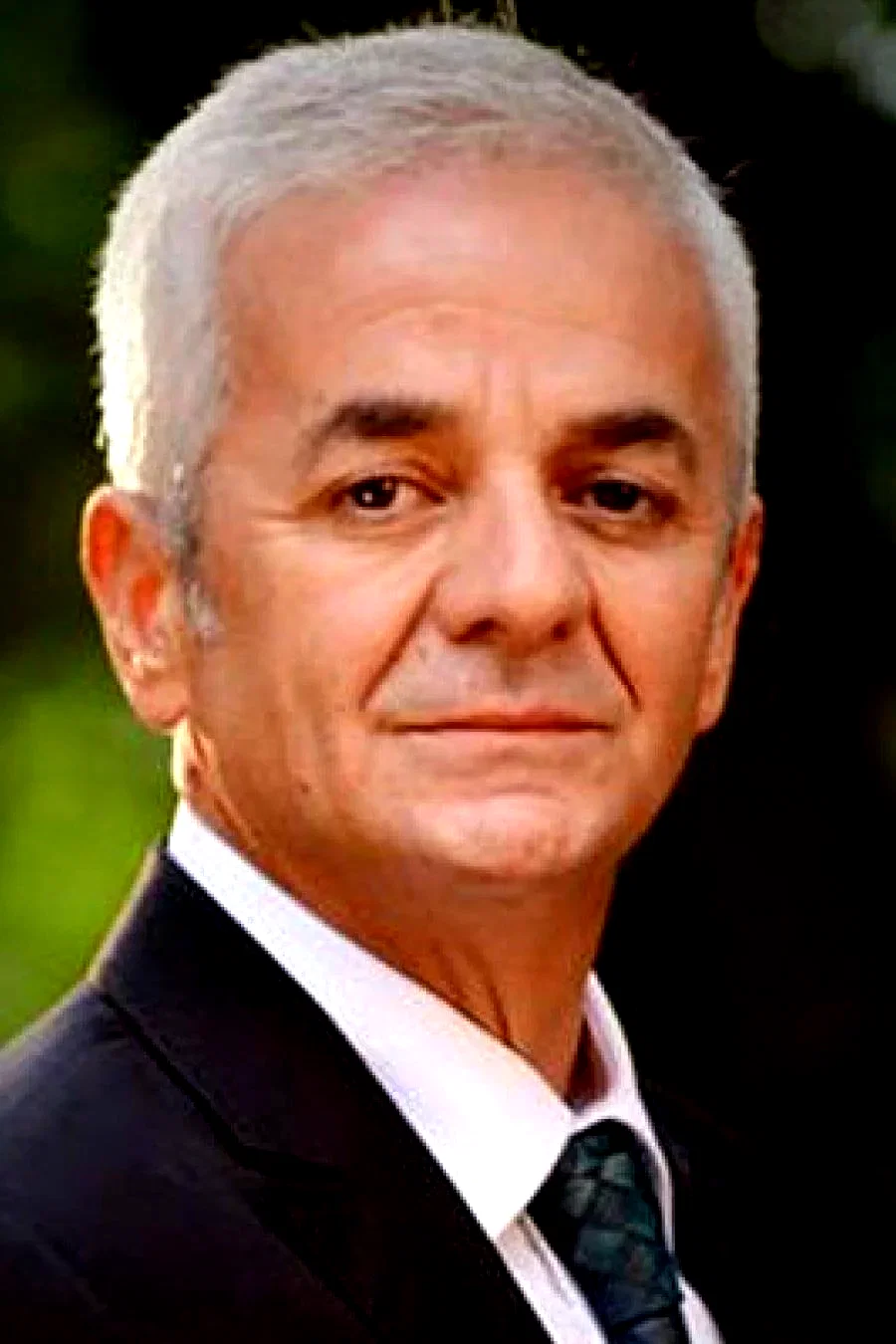  Zafer Algöz