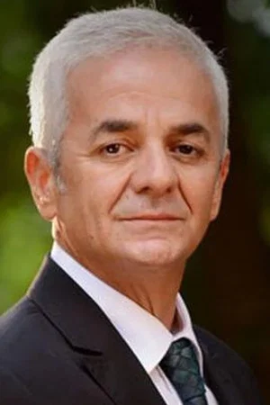  Zafer Algöz