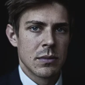 Photo star : Chris Lowell