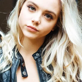 Photo star :  Casimere Jollette