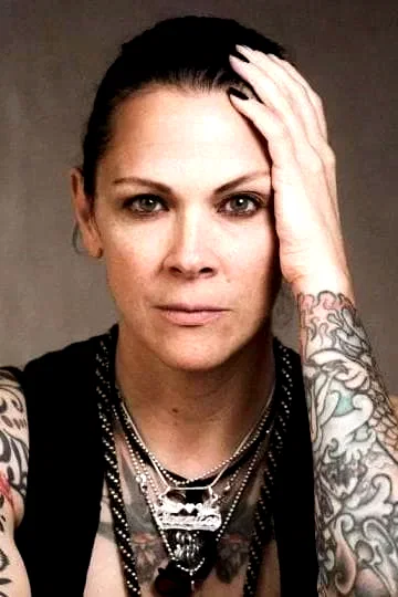  Jennifer Reeder
