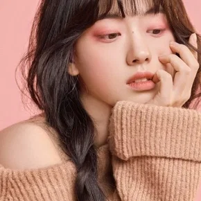 Photo star :  Shin Se-hwi