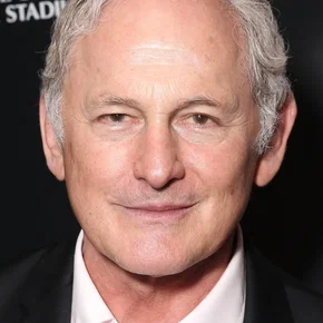 Photo star : Victor Garber
