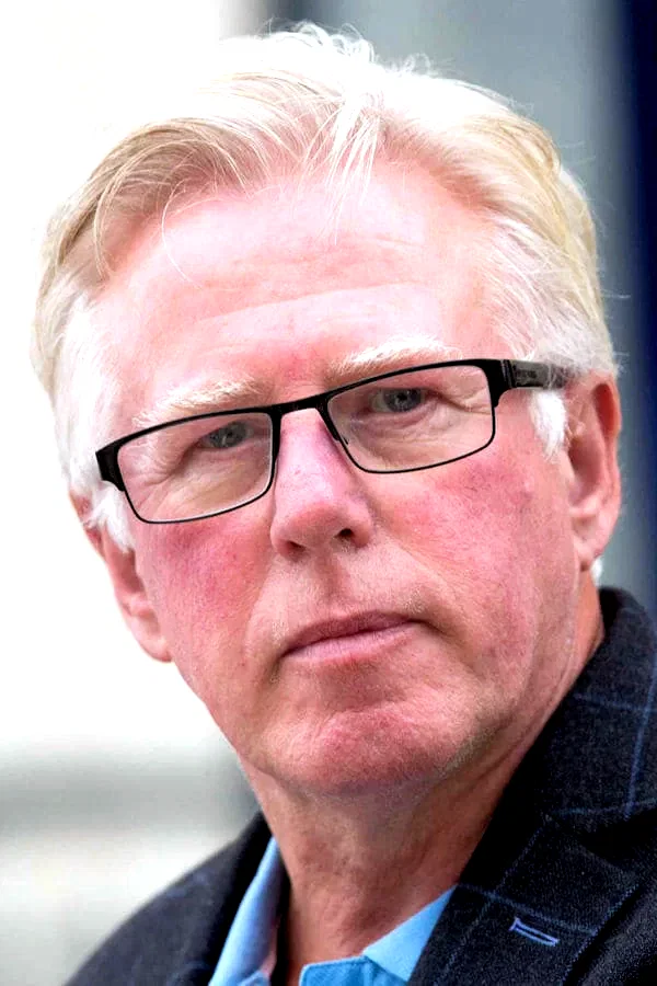 Phil Davis