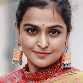 Photo star :  Remya Nambeesan