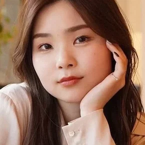 Photo star :  Emiri Suyama