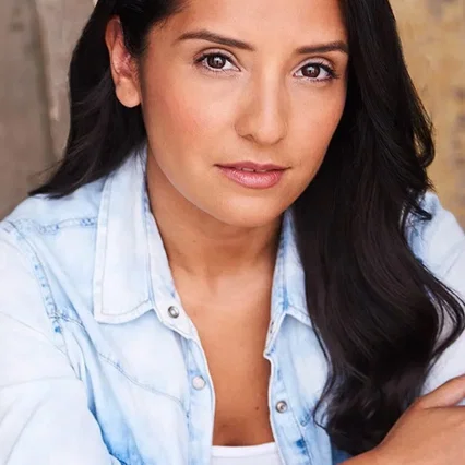  Vanessa Benavente
