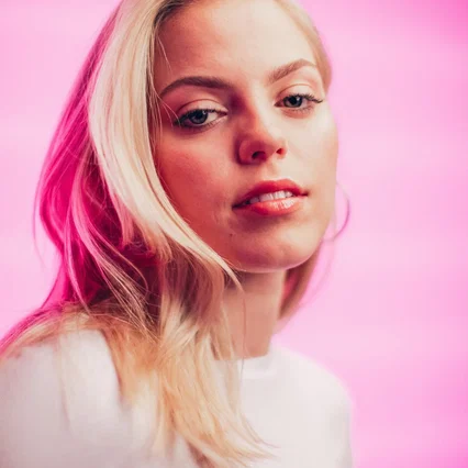 Reneé Rapp