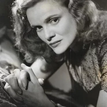 Nova Pilbeam