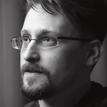  Edward Snowden