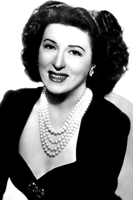  Katina Paxinou