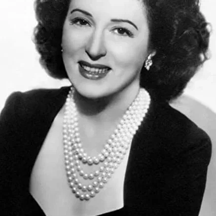  Katina Paxinou
