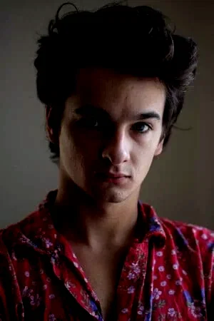  Gabriel Abrantes
