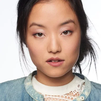  Andrea Bang