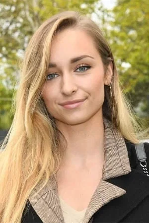  Emma Smet photo