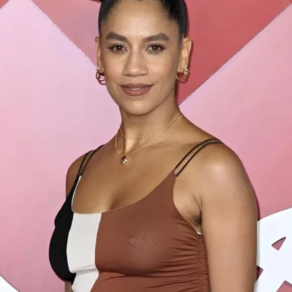  Amelie Dokubo