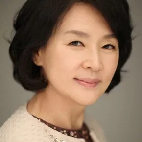 Photo star :  Shin Yeon-sook