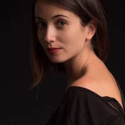  Claudia Gusmano