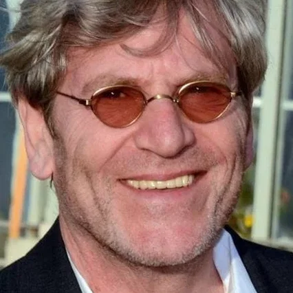 Tcheky Karyo