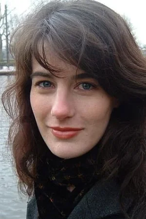  Jennifer Perrott photo