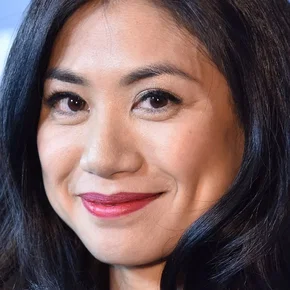 Photo star : Liza Lapira