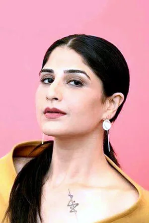  Saloni Batra photo