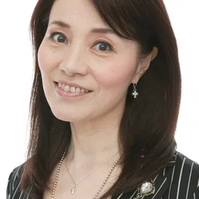 Photo star :  Kazue Ikura