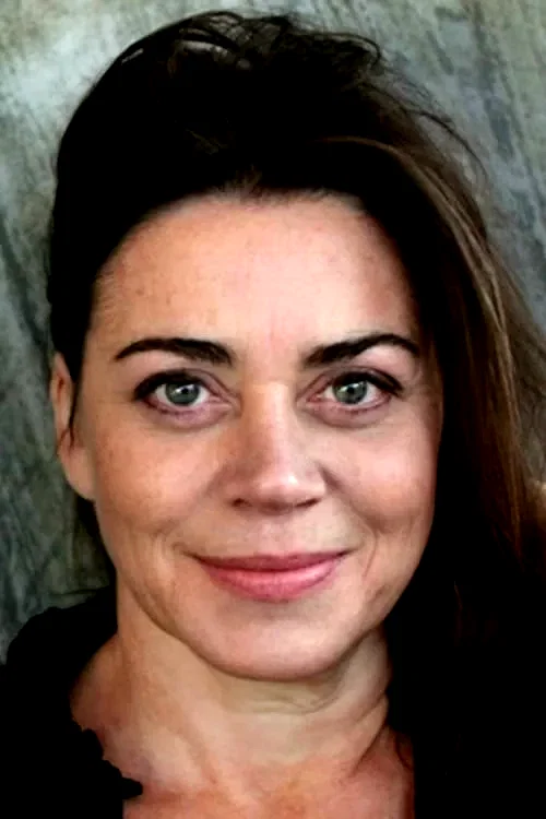  Charlotte Bøving