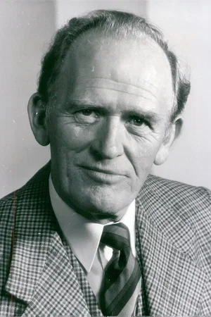  Gordon Jackson