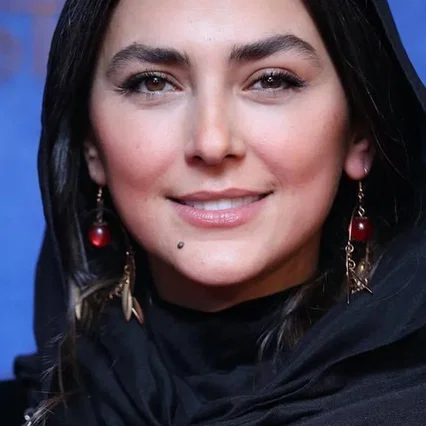  Hoda Zeinolabedin