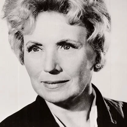  Lilia Skala