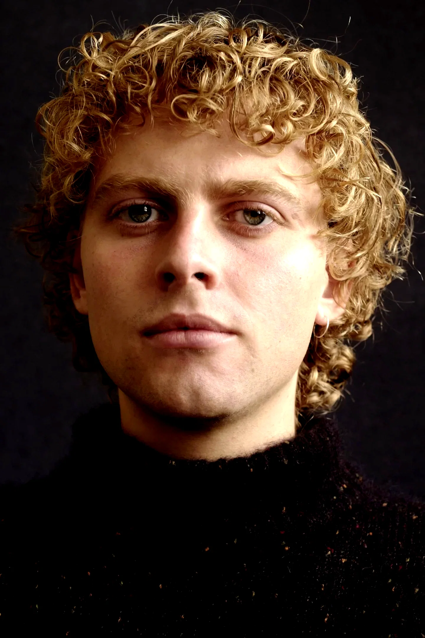  Thom Ashley