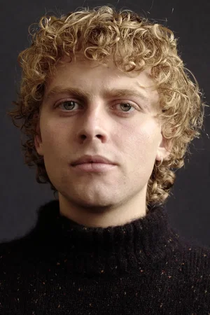  Thom Ashley photo