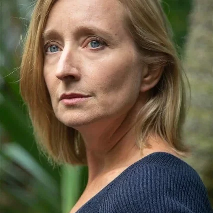  Carinne Koeppel