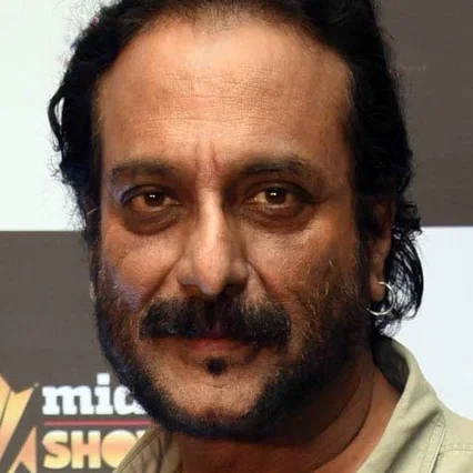  Milind Gunaji